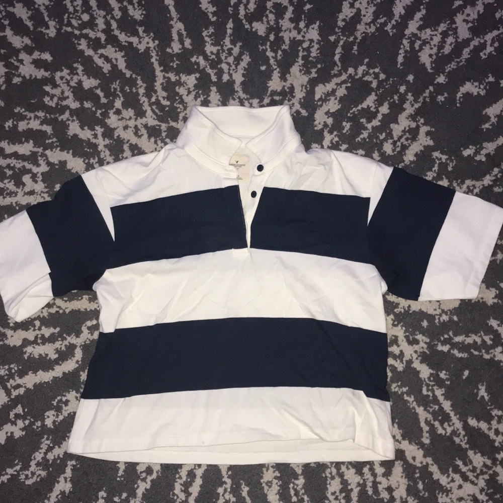 American Eagle “Cropped” Shirt